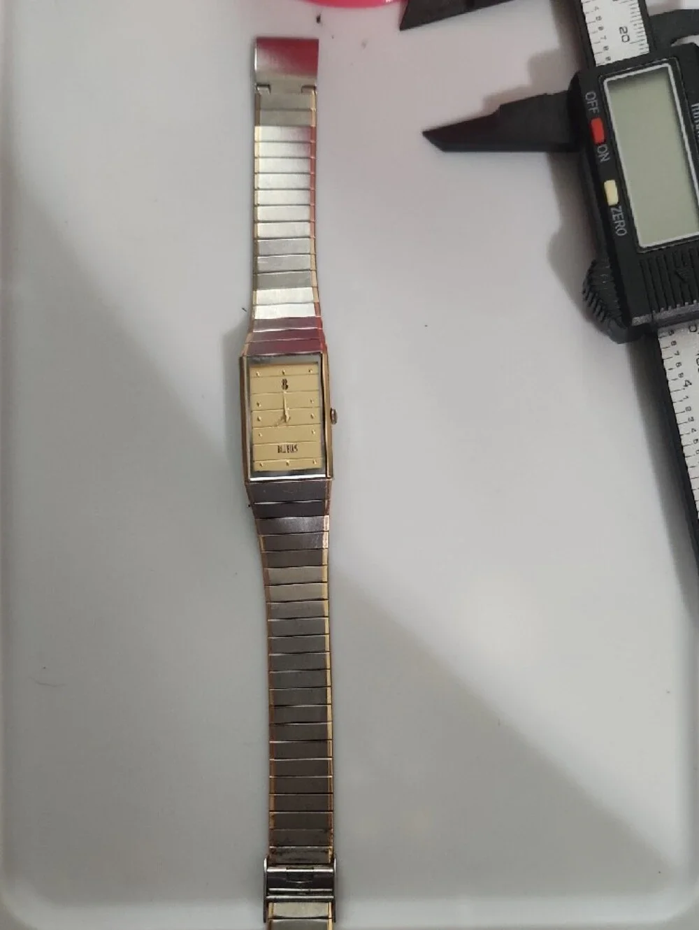 bill blass Tank‎ Dress Watch with Two-Tone Bracelet